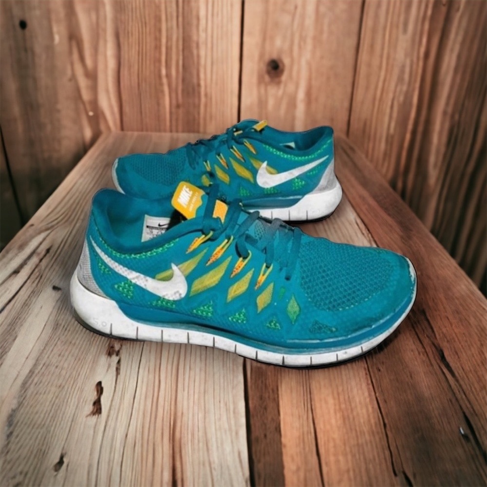 Nike Free 5.0 Performance / Training Sneakers - Women's Shoes